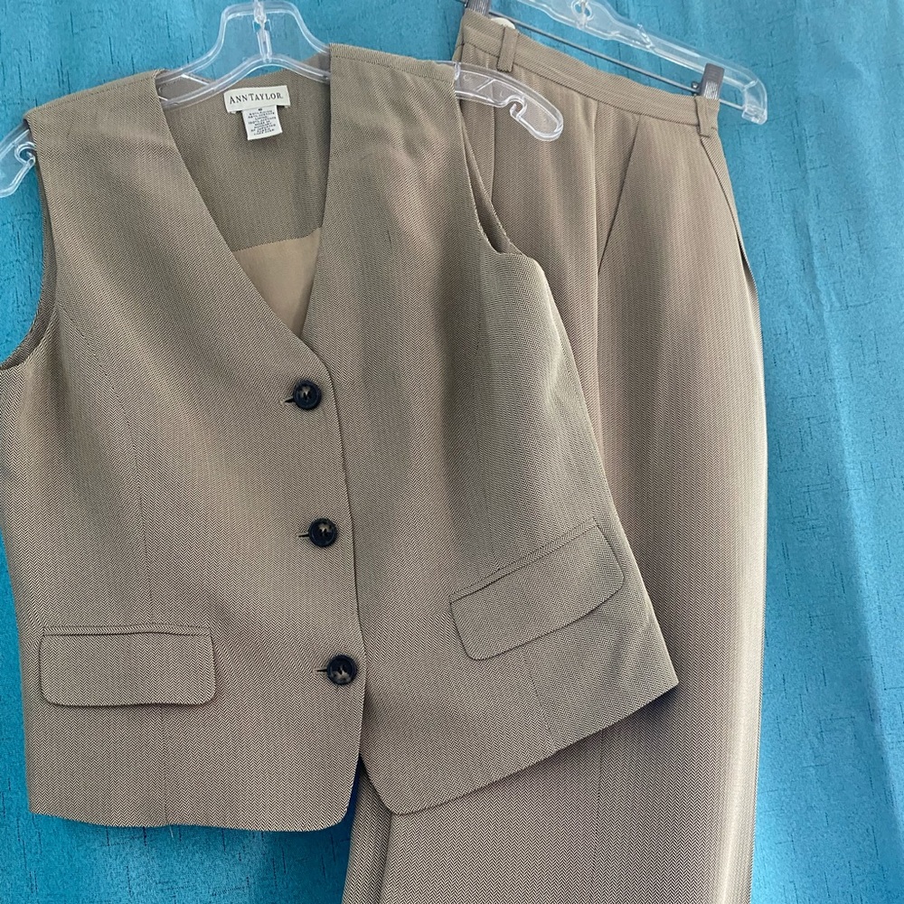 Cute Ann Taylor Pants and Vest - like new
